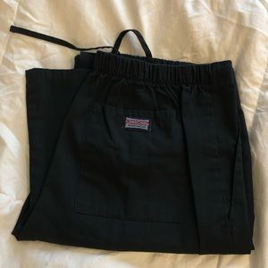 Cherokee. Black. Scrub bottoms. Size XSpetit. GUC.